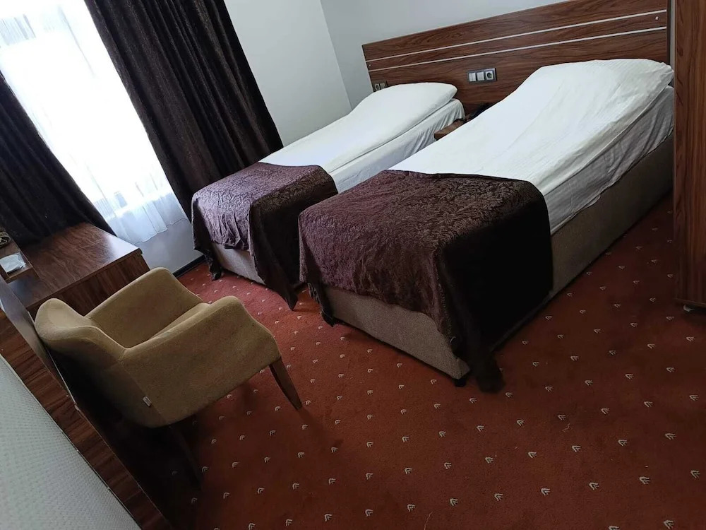 Pirotel Hotel