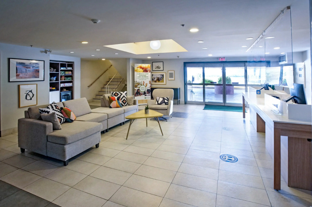 Holiday Inn Hotel & Suites Osoyoos by IHG