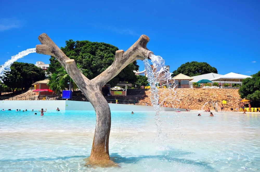 Piazza DiRoma com acesso ao Acqua Park todos os dias