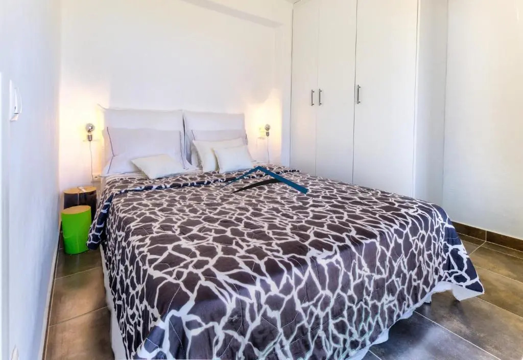 Villa Ailiea with a swimming pool and fantastic sea view near Ioulis