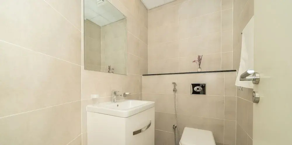 Carson Elegant Living in One Bedroom
