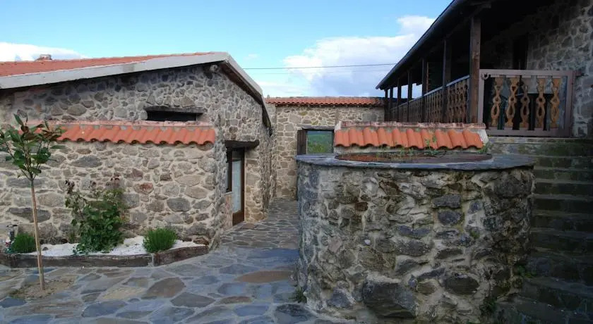 Apartamentos Aira Sacra