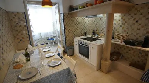 Avenida Cozy Apartment