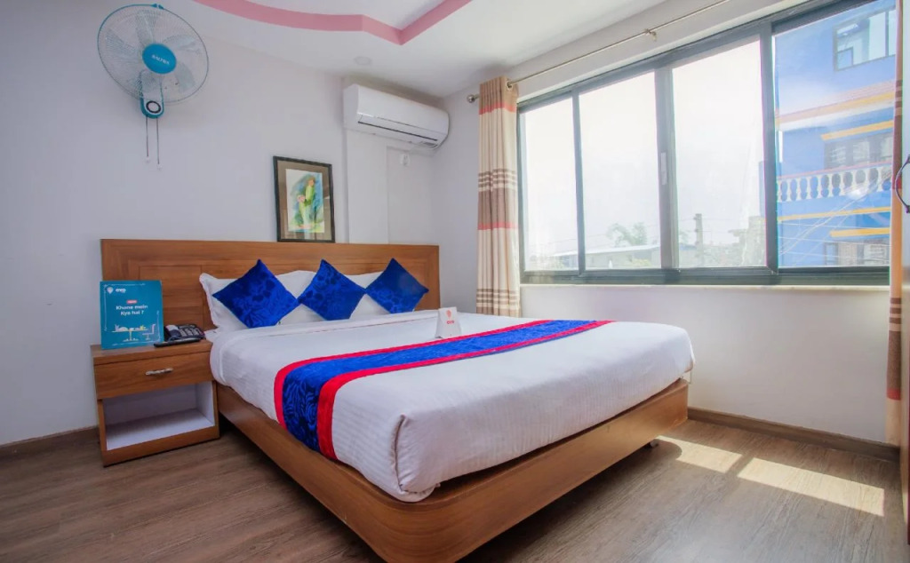 OYO 136 Hotel Om Plaza
