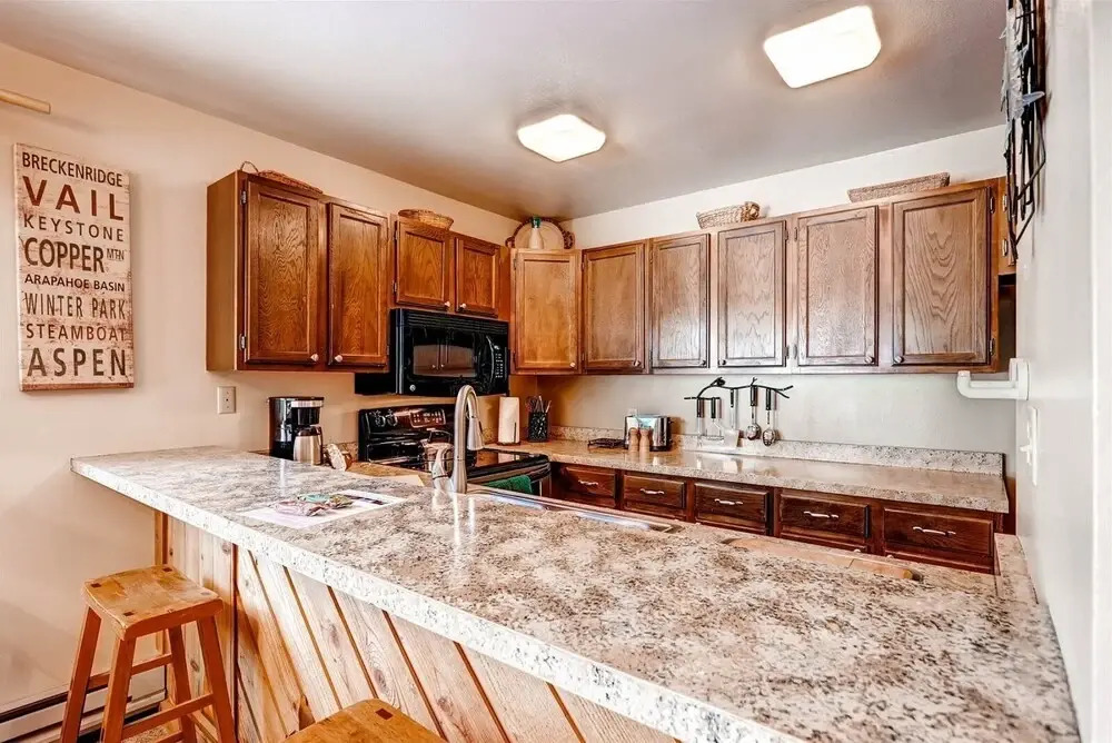 1 Bedroom Condo in Keystone - West Keystone