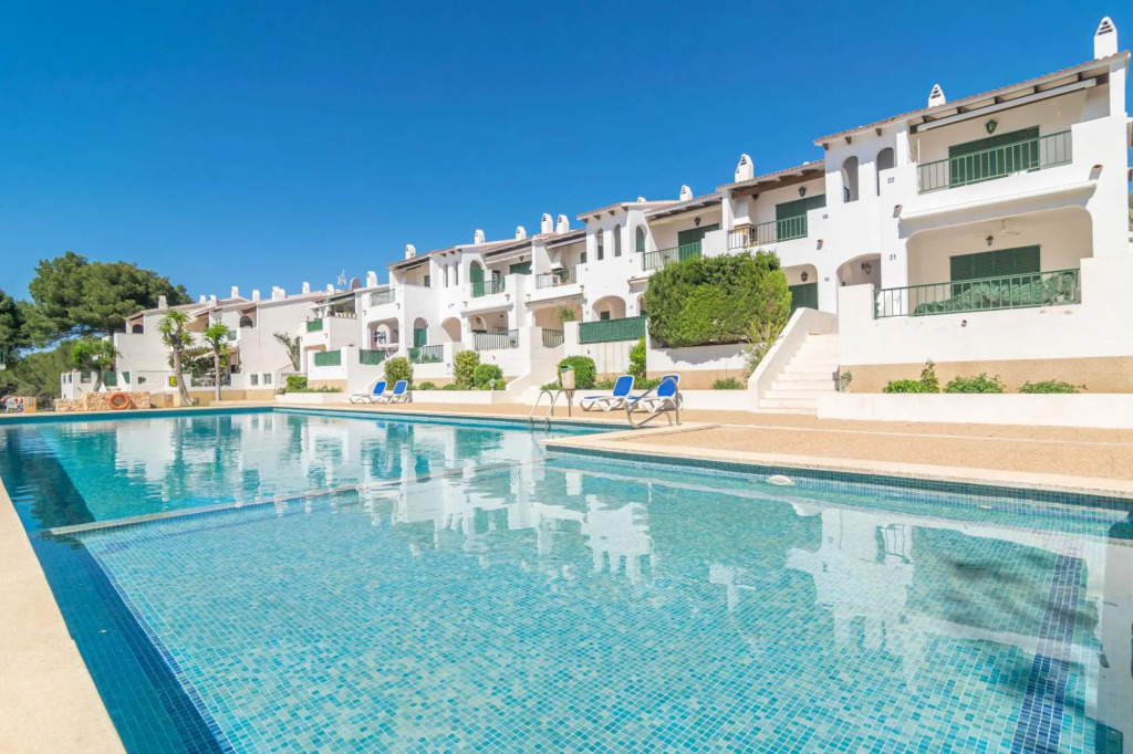 SES FONTS C25 - Charming flat with shared pool and close to the beach Free WiFi