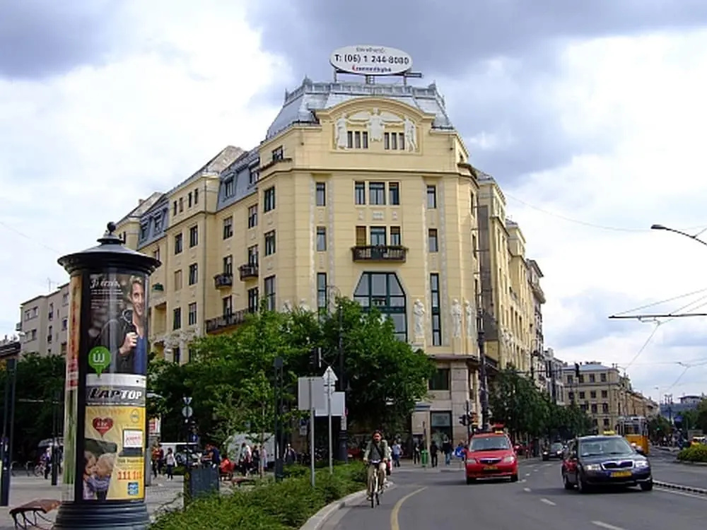 Diamond Astoria 4, Quiet Apartment