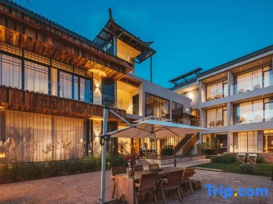 Mu Yun Ting Feng・360° Sea View, Cangshan Sunset Cloud Breeze Resort (Dali Erhai Store)