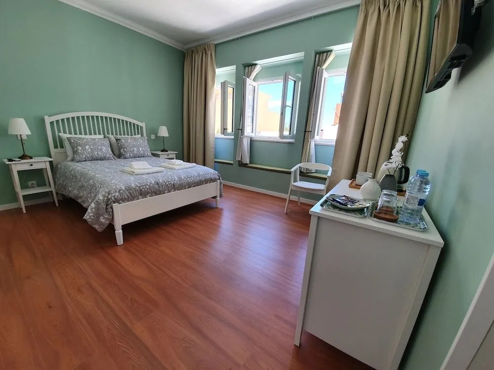 Inn Faro - Casa Amarela - Guest House