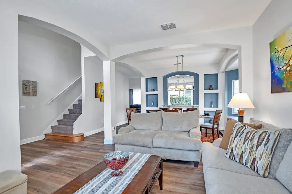 Huge and Modern Home, Only 12 Miles From Disney! #6wr338