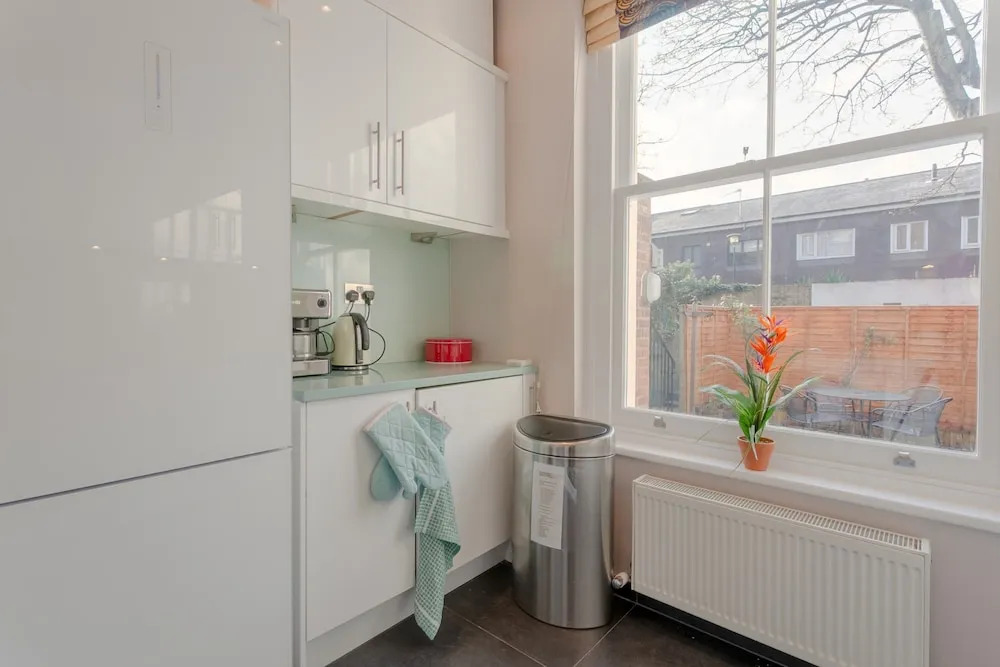 2 Bedroom Victorian Flat in the Heart of Islington