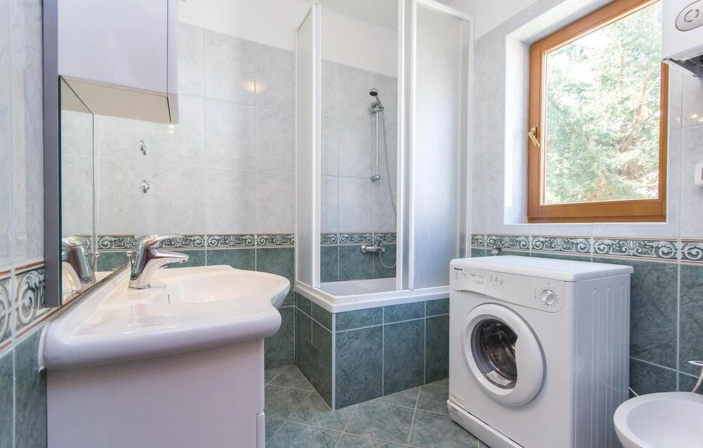 Stunning Home in Pula With Wifi and 4 Bedrooms