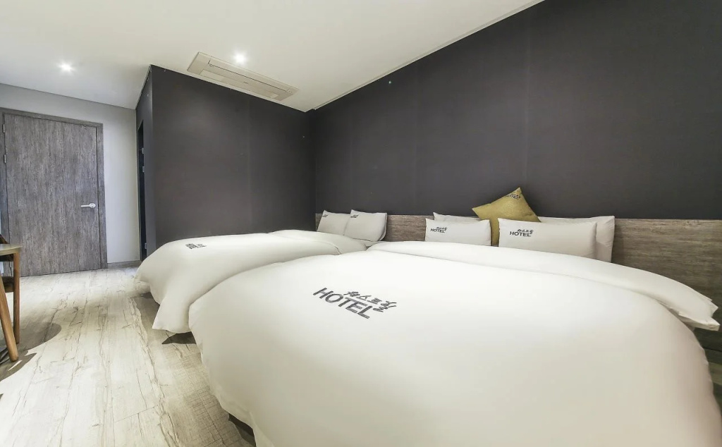West Hill Hotel