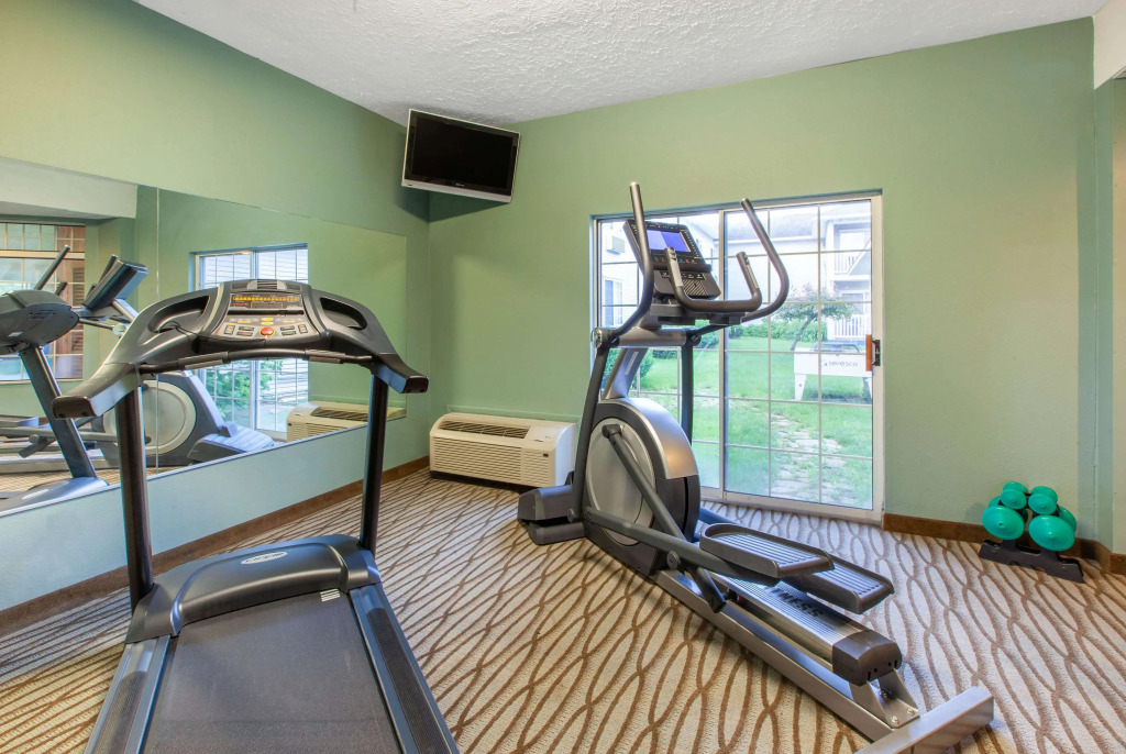 Days Inn by Wyndham Petoskey