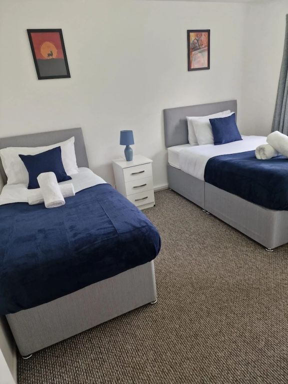 Park Lodge- Families, Business and Contractors