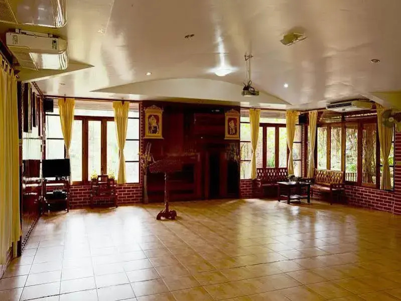 RuenNamyen Resort