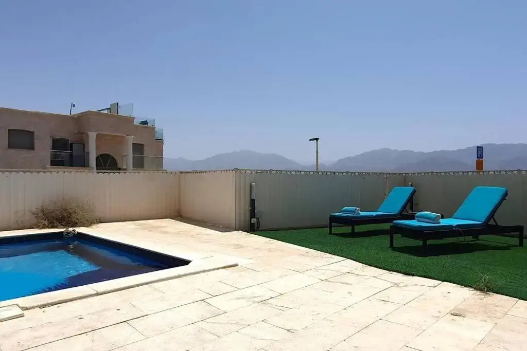 Private Pool, 3Br Garden Apartment, Aquarelle