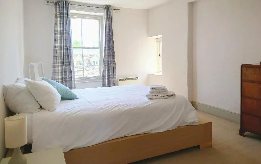 Charming 2 bed apartment in the centre of Burford