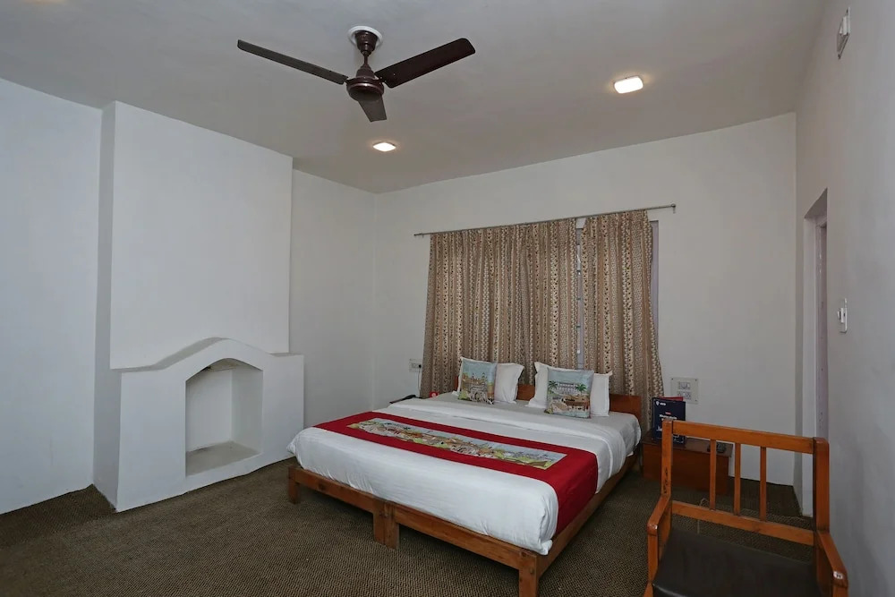 OYO 5735 Hotel Ashai