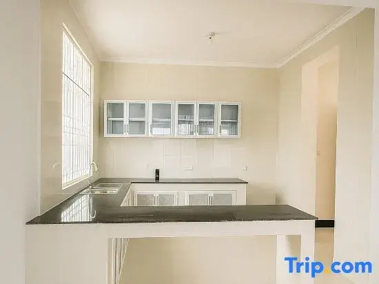 Uroa Beachfront 2BR • Balcony • Free Wi-Fi