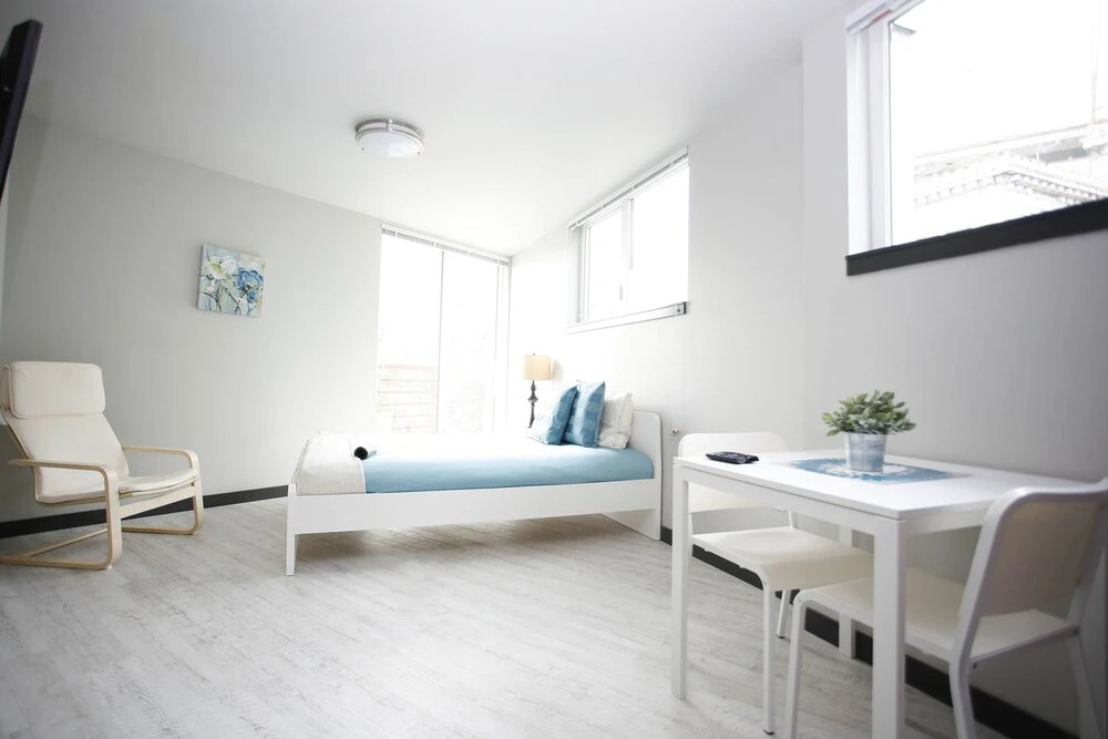 Madison Cap Hill Condos by Barsala