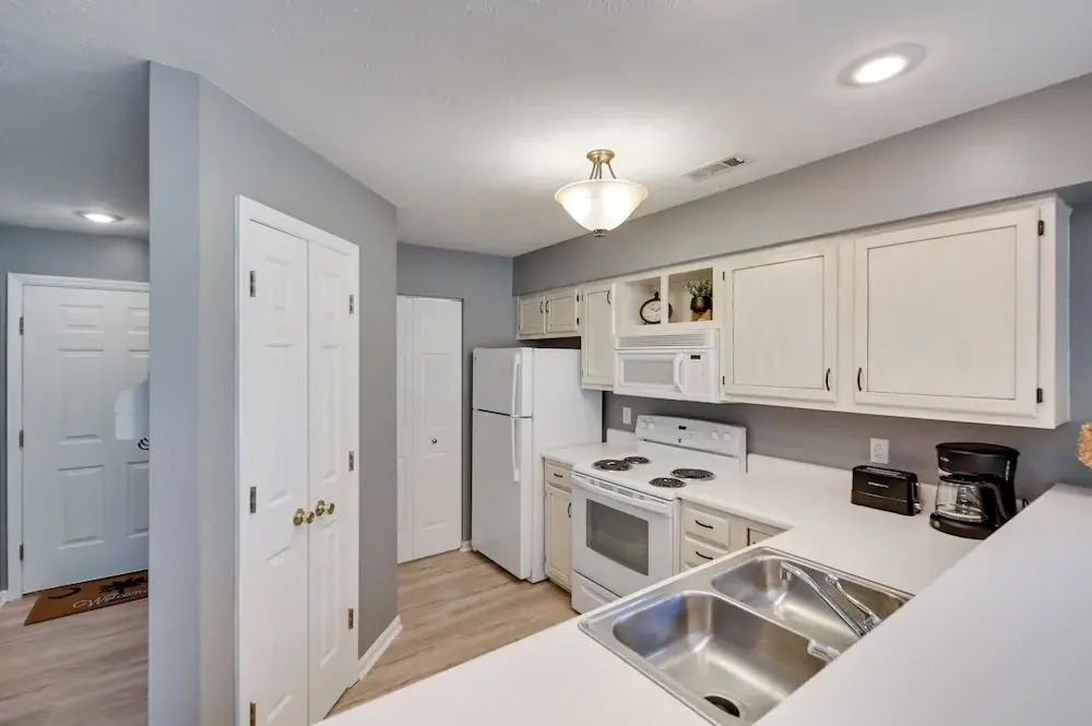 On the Fairways: Myrtle Beach Condo w/ Pool Access