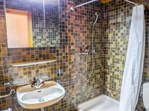 Apartment Grand Hôtel A18 by Interhome