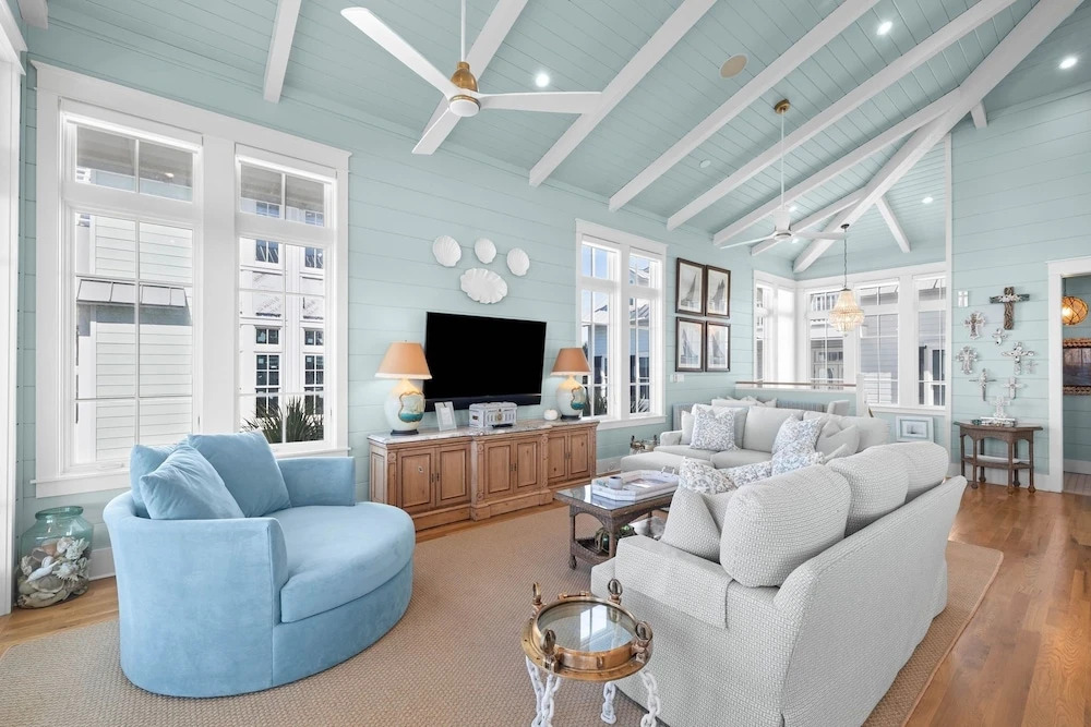 Gulf Front Luxury Home In Watercolor, Fl - Second Sandbar 3br/3.5bth 3 Bedroom Home by RedAwning