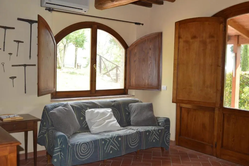 Cottage With Private Swimming Pool