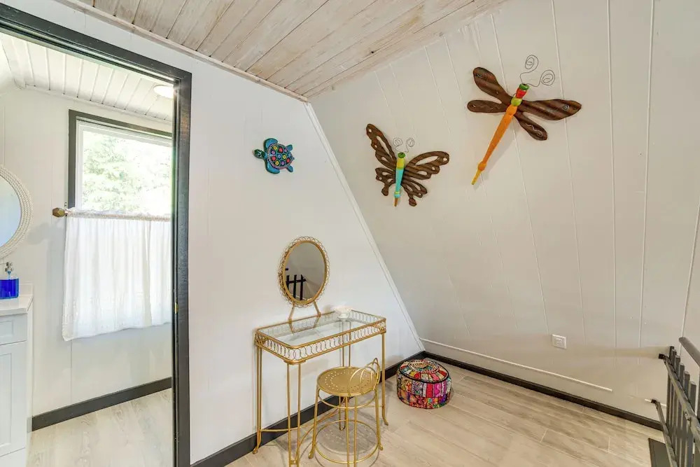 Dock + Bar, Pet Friendly! Cedar Creek Lake A-frame