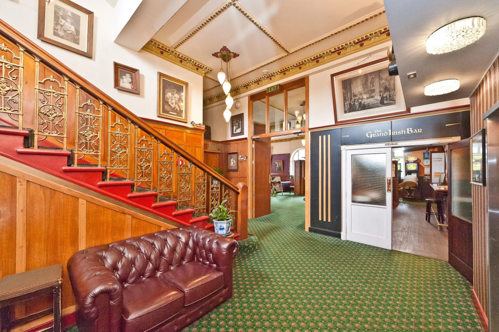 The Grand hotel whanganui under new management