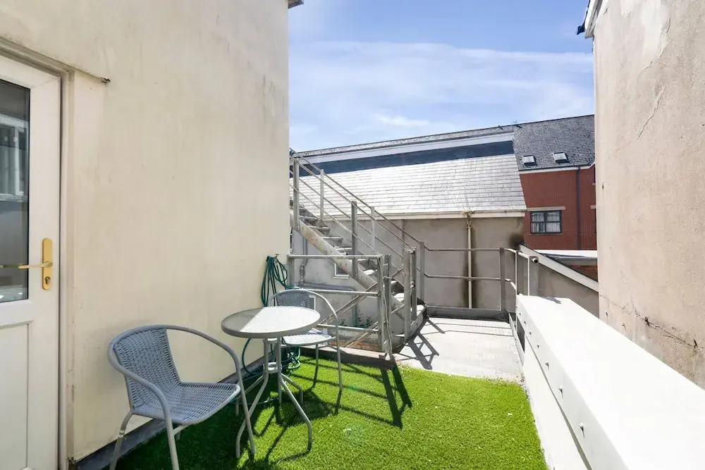 Spacious Cardiff Central Fast Wifi Netflix