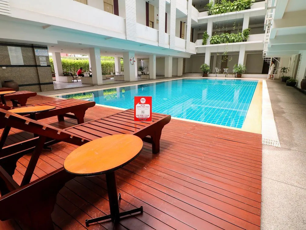 Nida Rooms Phra Khanong Culture