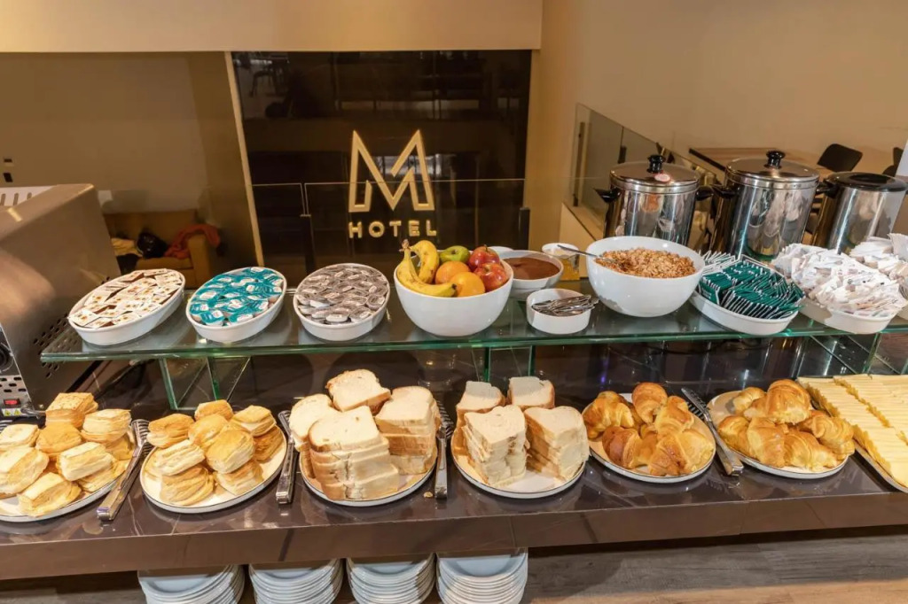 HOTEL M
