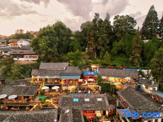 Lijiang Yue Gu Lou Inn
