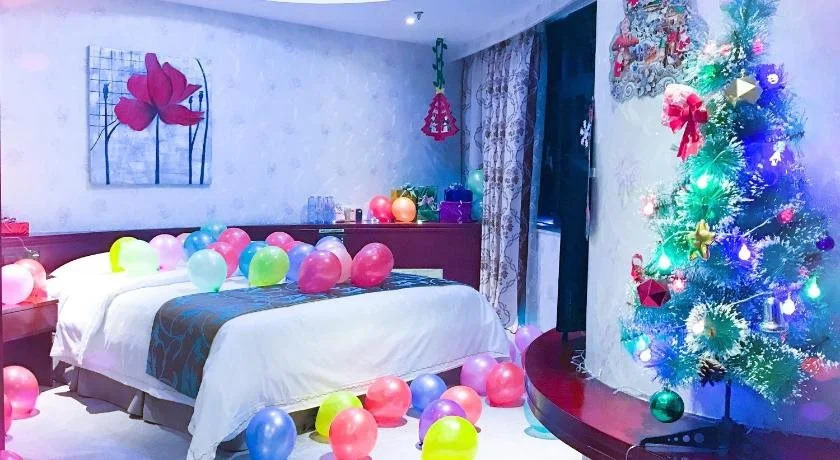 Golden Holiday International Hotel