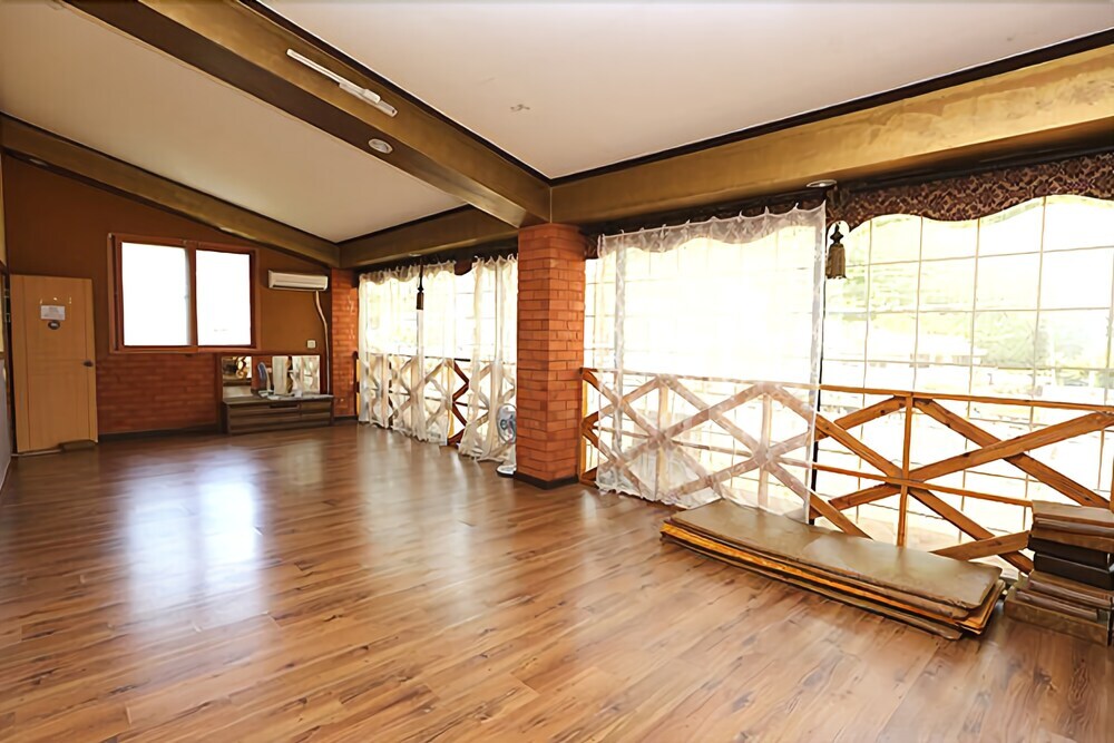 Gurye Piagol Park Pension