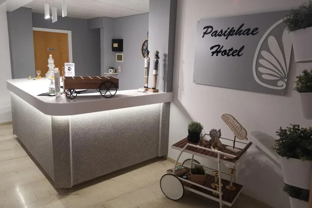 Pasiphae Self Hotel