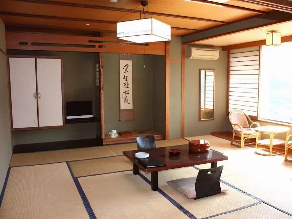 Yamamura Annex