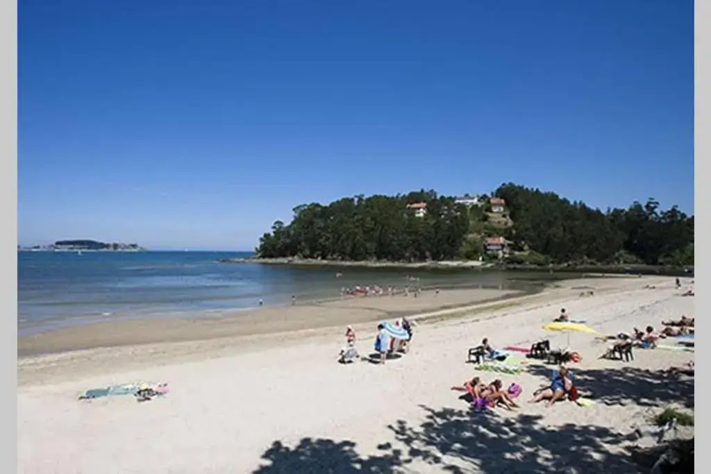 Apartamento en Baiona, Sabaris a 2 min de la playa de Ladeira