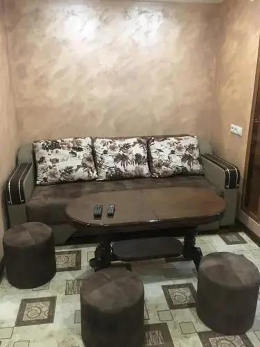 3+2 Dilijan Rest House