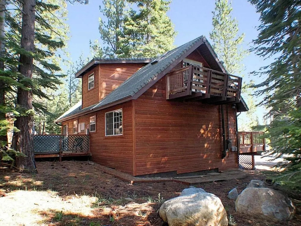 The Snowshoe Inn  592ss 4 Bedroom Cabin
