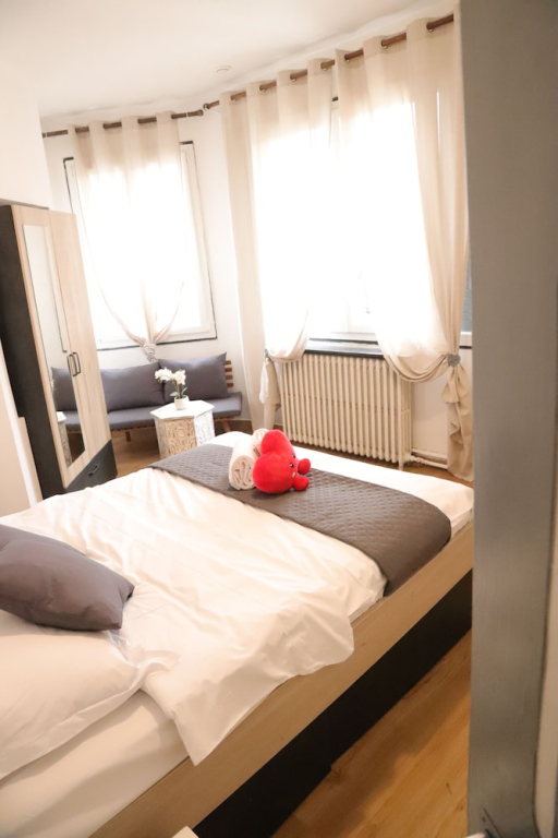 Hôtel & Restaurant ISVARA