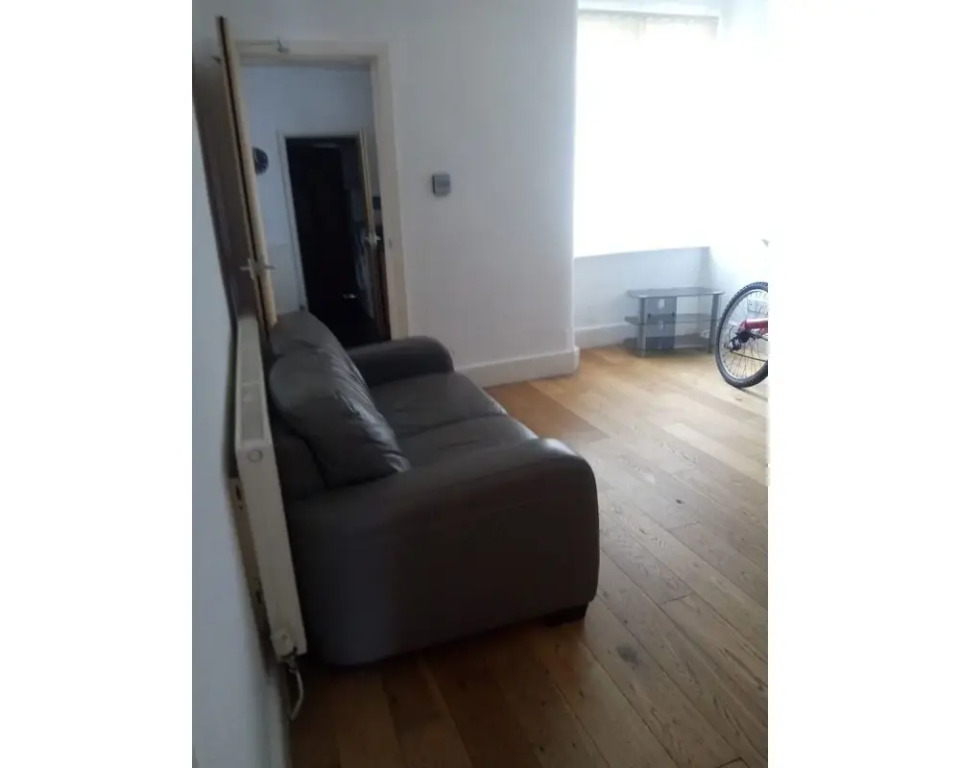 Charming Crewe Room
