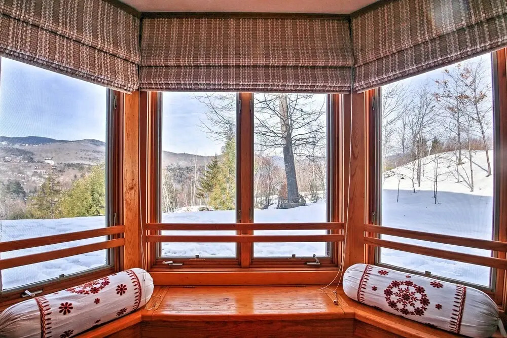 Scenic Bartlett Home w/ Deck - 1 Mi to Storyland!