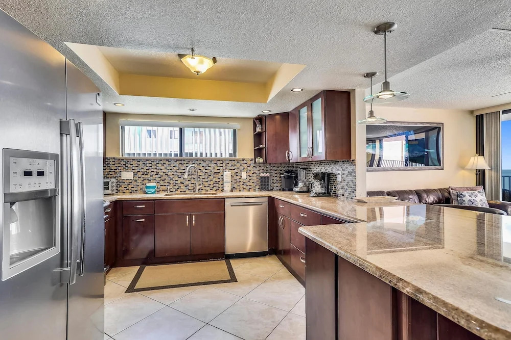 Trillium 1A South Corner/amazing Remodel/stunning View!