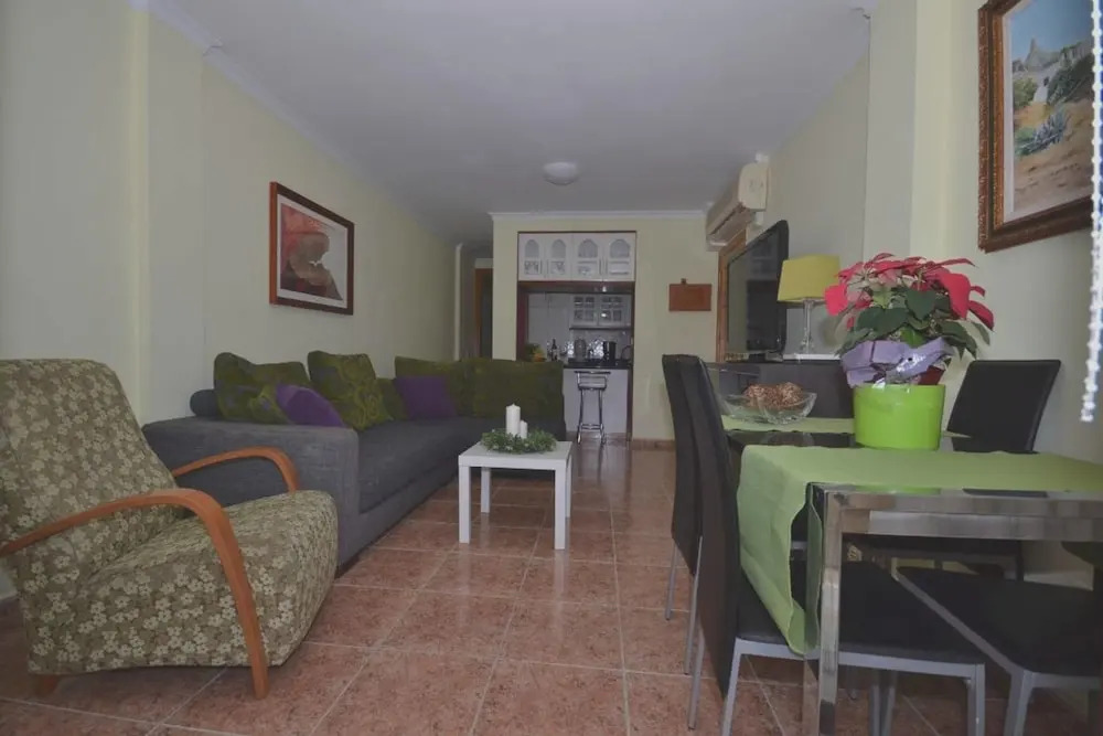 Apartment with 2 Bedrooms in Telde, with Balcony And Wifi - 100 M From the Beach