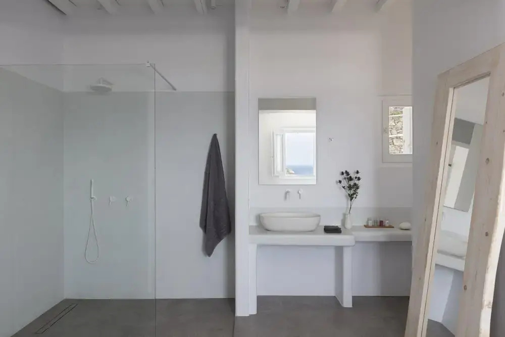 Villa Lydia with stunning view, by Red Windmill Villas