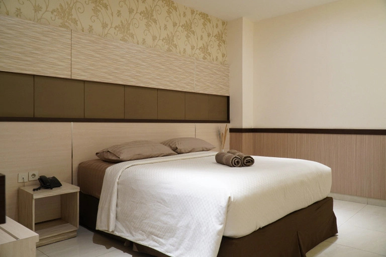 Paris Day Hotel
