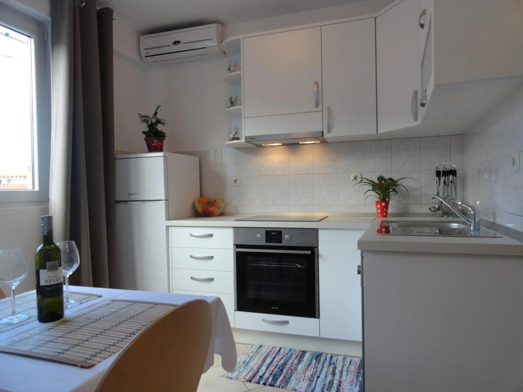 APARTMENTS ANICA 2